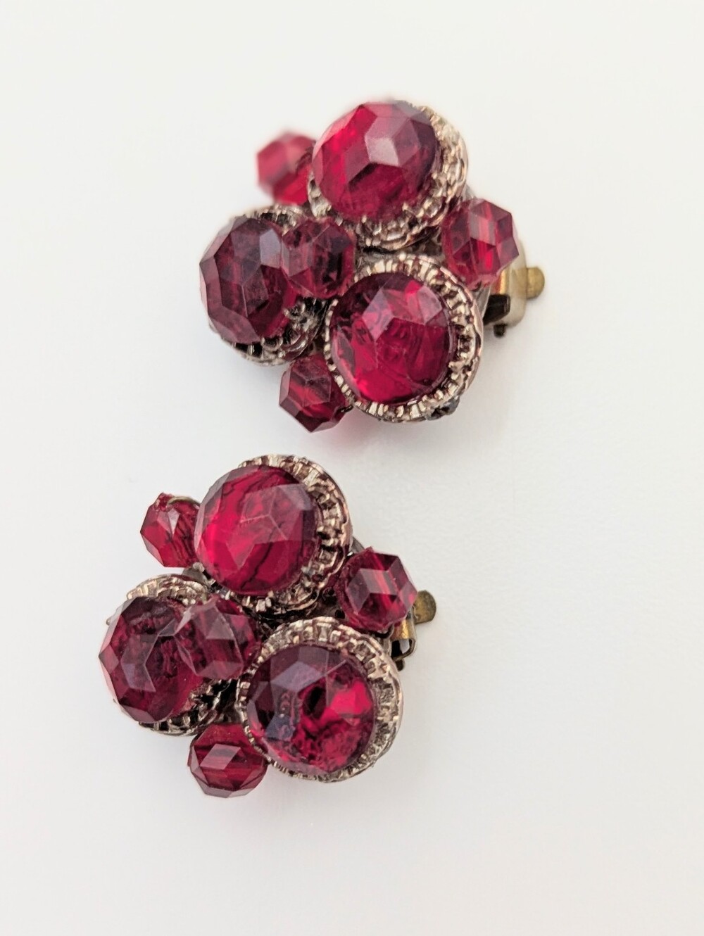 Vintage Cabochon Clustered Deep Red Clip-On Earrings
